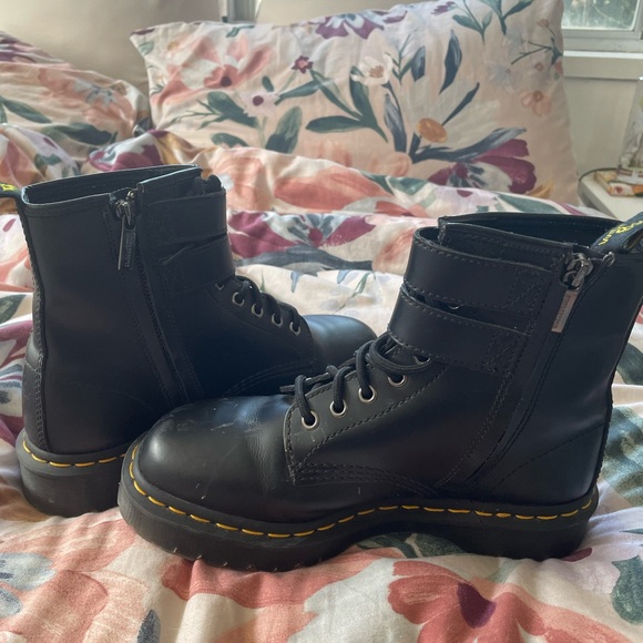 Dr Martens. Size US 8 - EU 39 - Picture 4 of 5